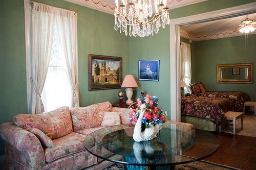 Arbor House Suites Bed And Breakfast サンアントニオ エクステリア 写真
